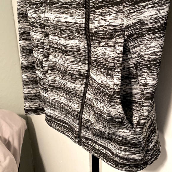 Jacket - Picture 4 of 5